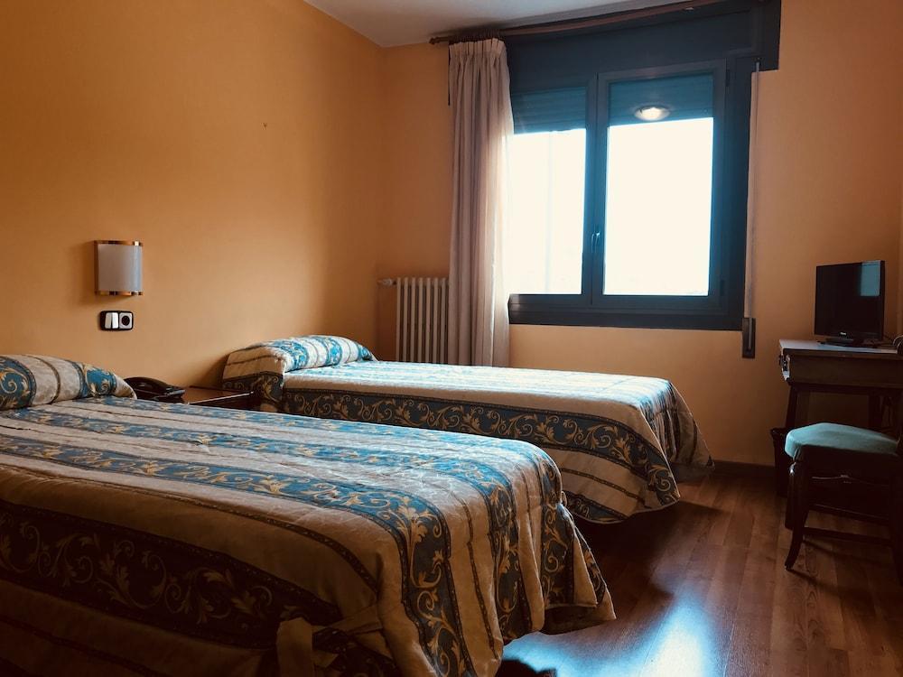 Hotel Refugi Dels Isards Pas De La Casa Ngoại thất bức ảnh